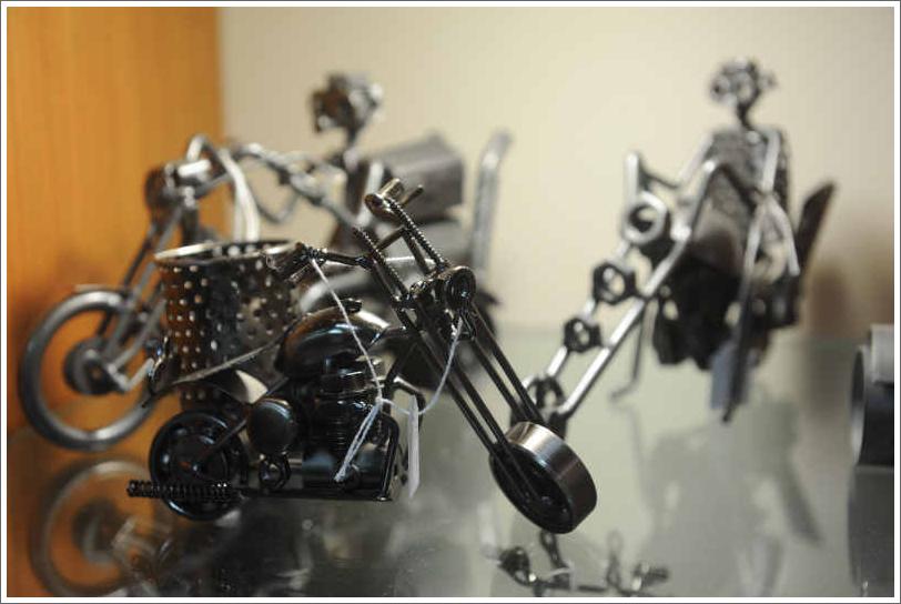 Handmade-Motorcycle-Sculptures-D7C-1148.jpg