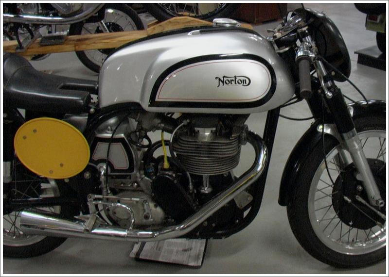 Norton-Manx-3.jpg